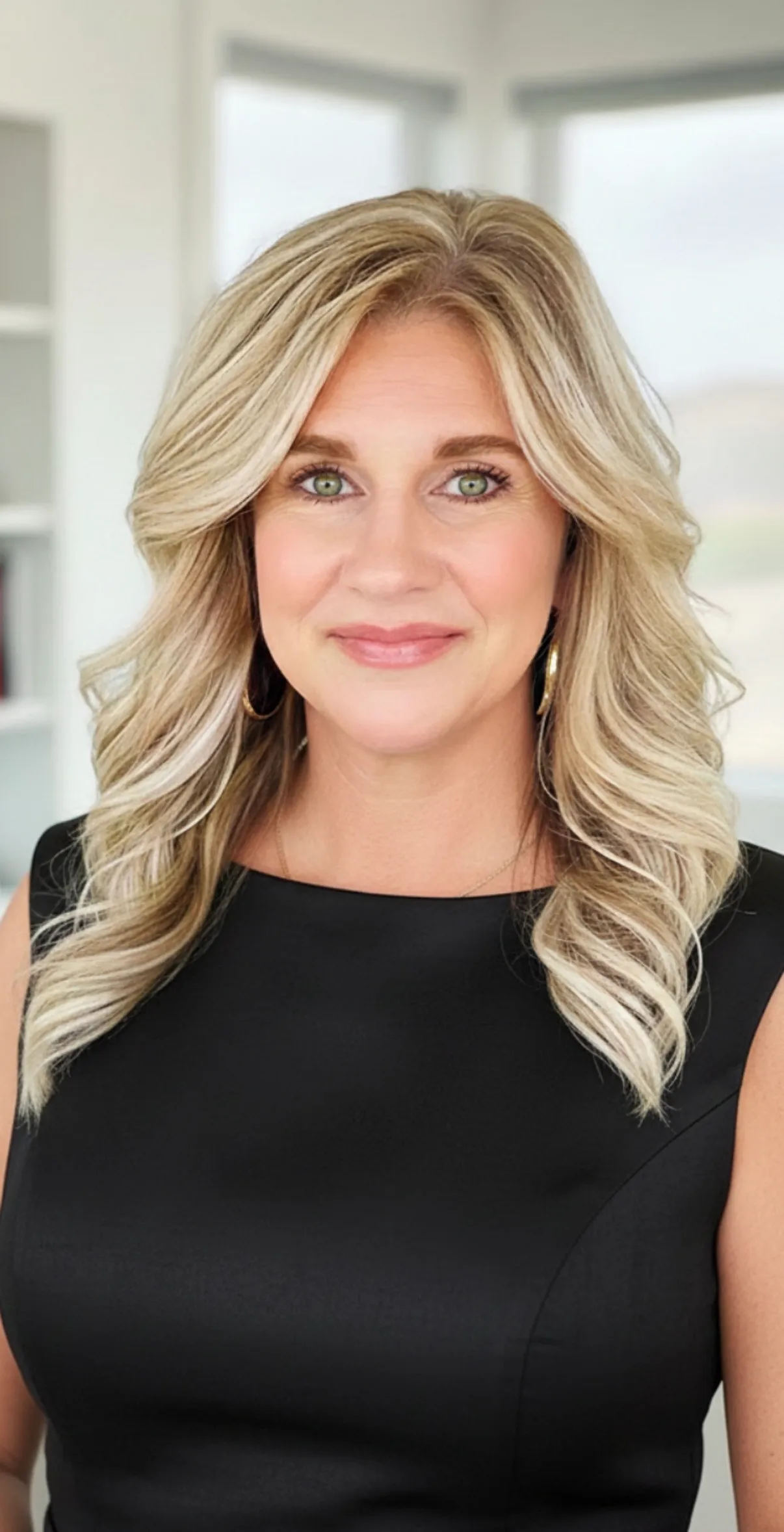 Katherine Tye, Asistente Legal Principal